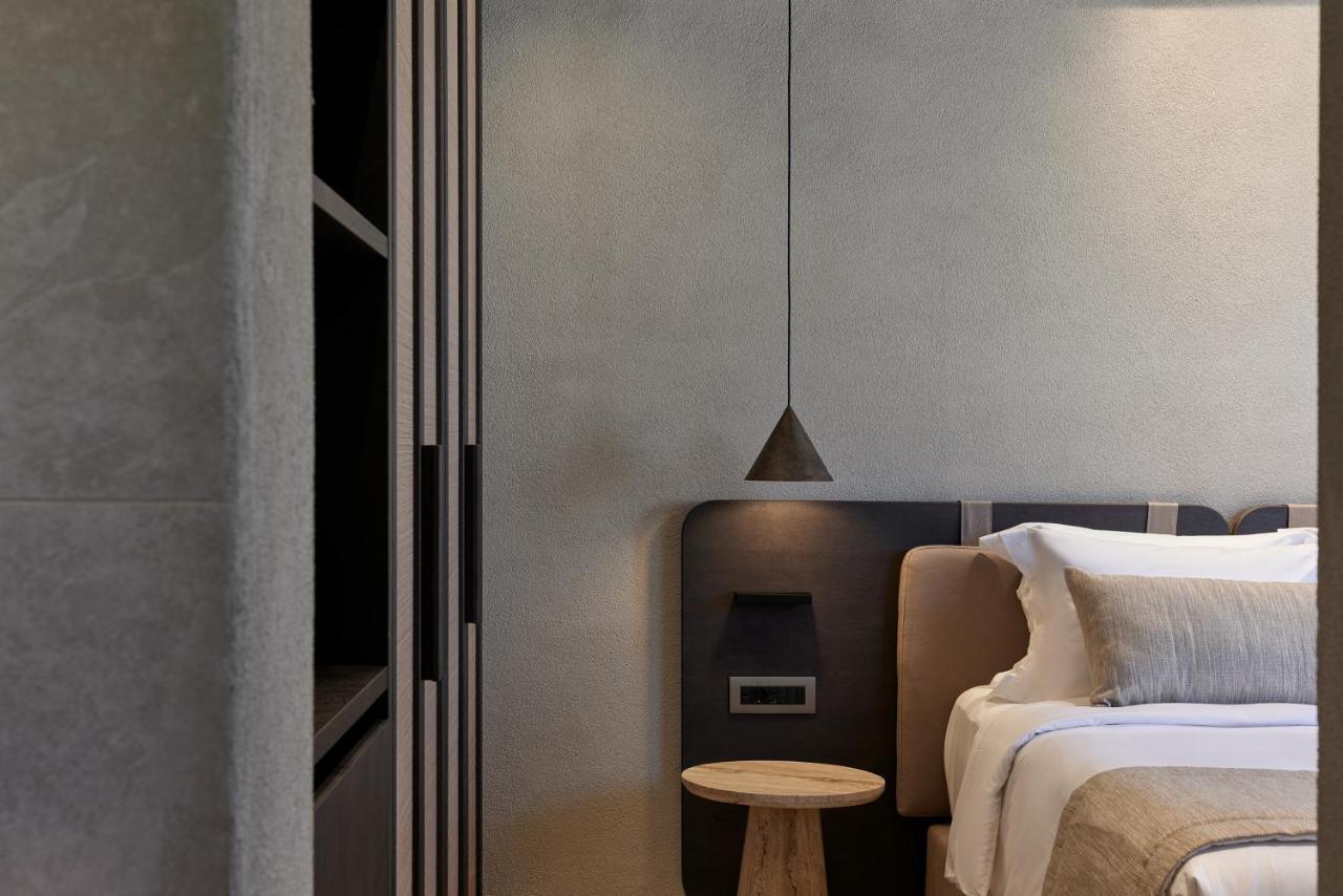 Alaso Design Suites Fira  Bagian luar foto