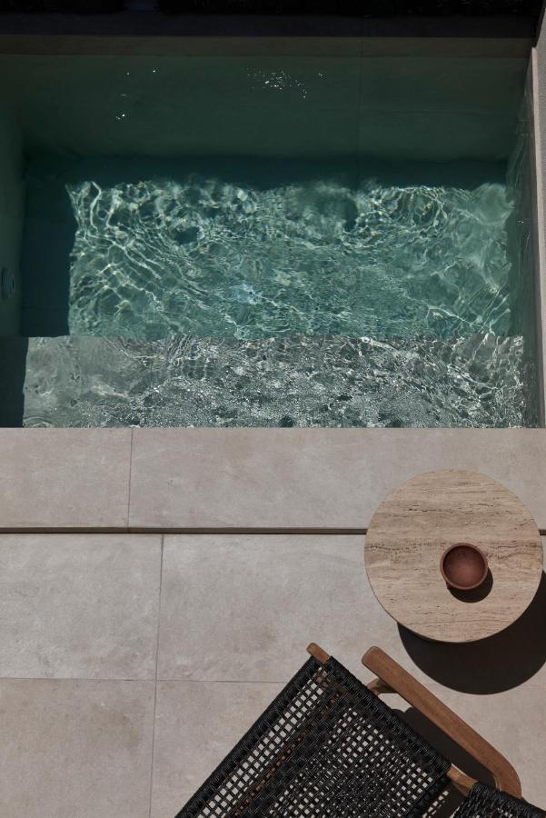 Alaso Design Suites Fira  Bagian luar foto