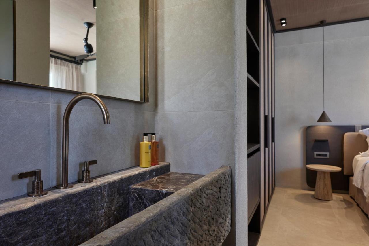 Alaso Design Suites Fira  Bagian luar foto